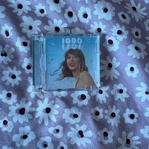 Taylor Swift 1989 TV Mini CD Keychain